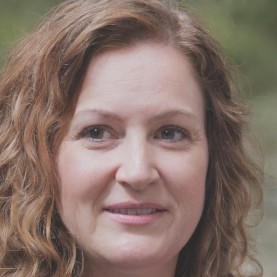 Celestine Hawthorne, Senior Financial Educator